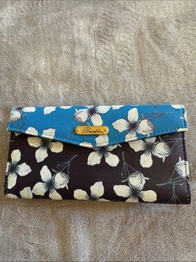 Buxton Blue and and Navy Blue Floral Compact Wallet with Gold Plaque